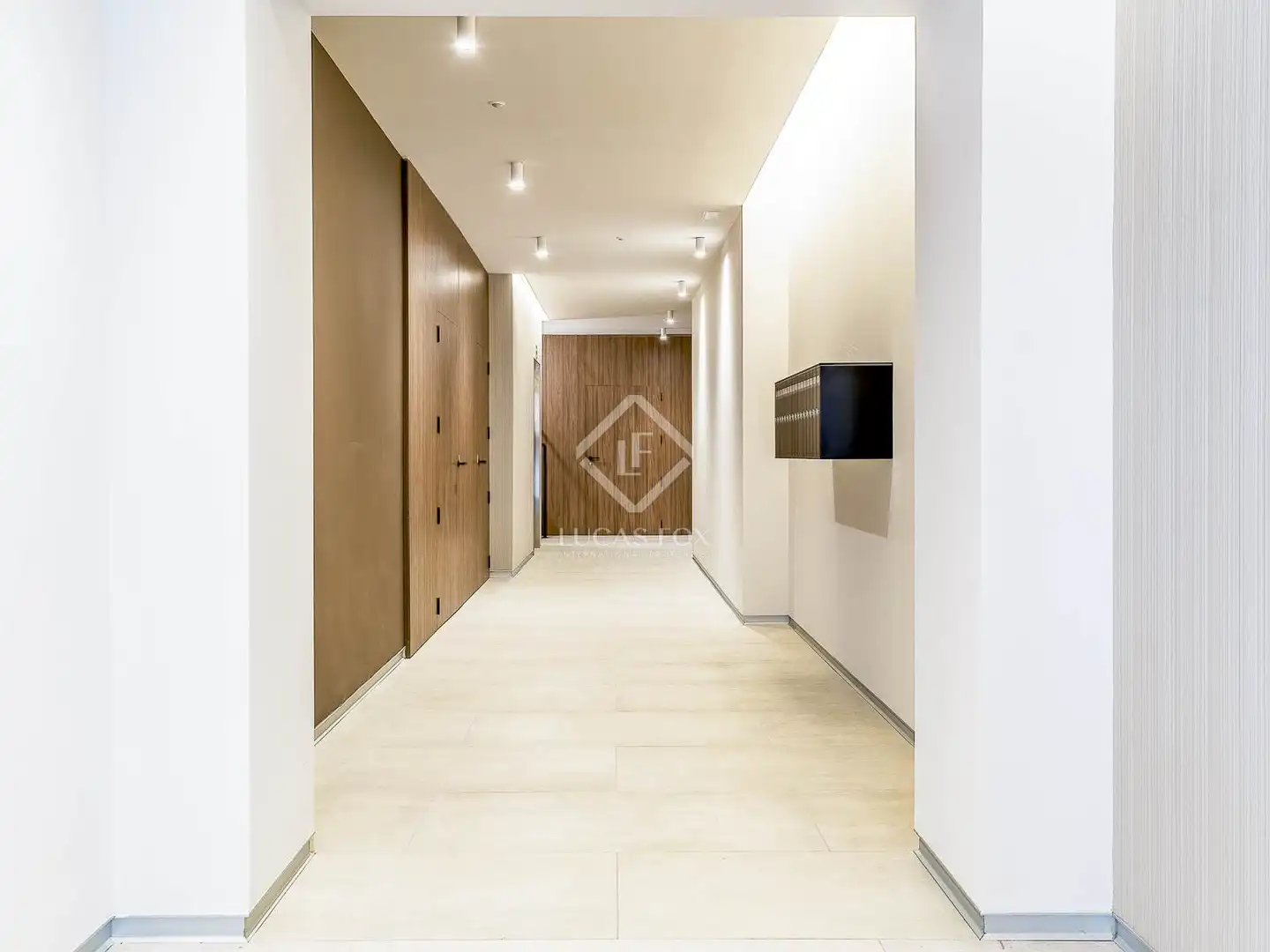 Piso en venta en Barcelona con Aire acondicionado, Calefacción y Terraza