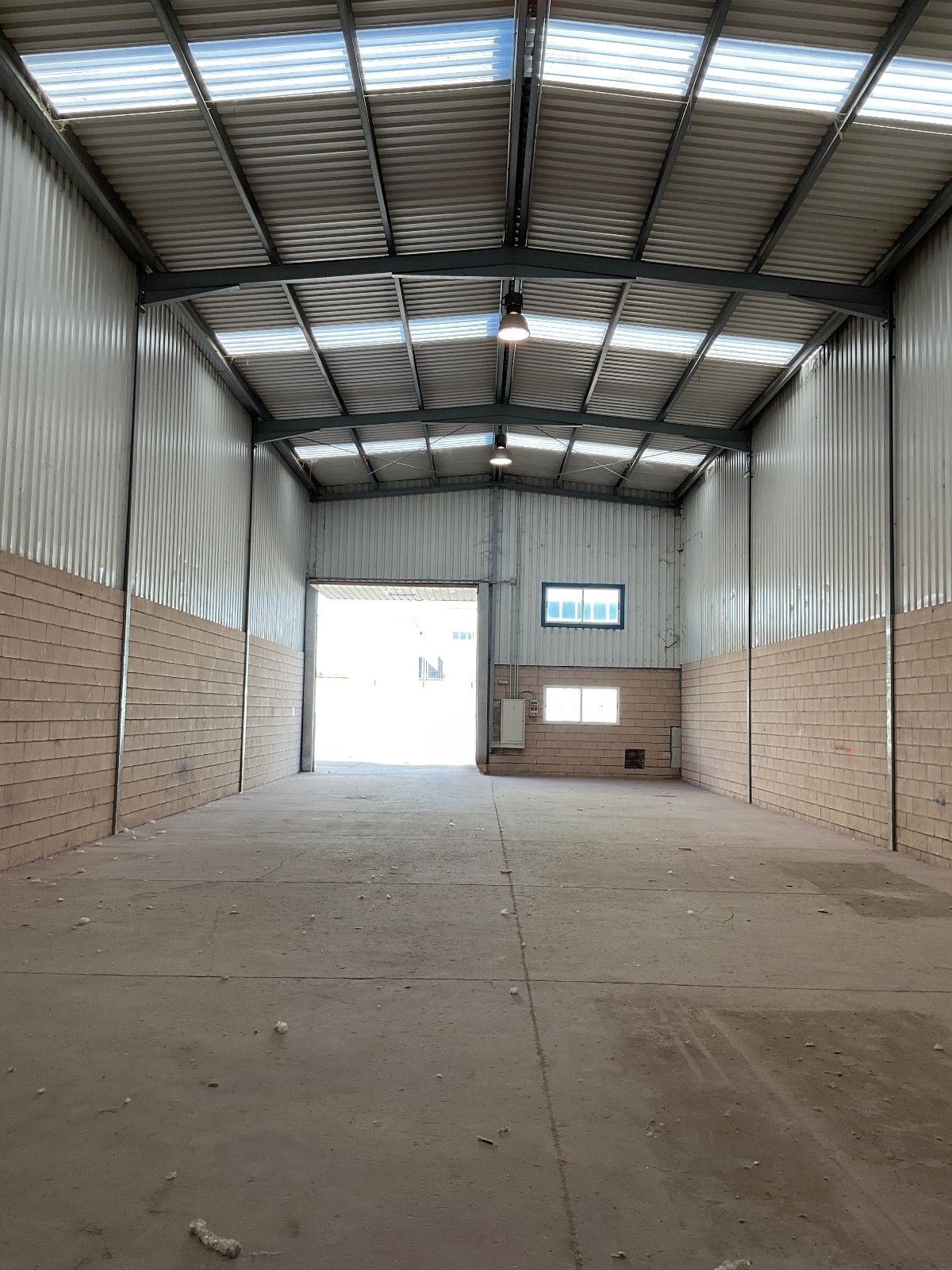 Nave industrial en venta en Camarma de Esteruelas