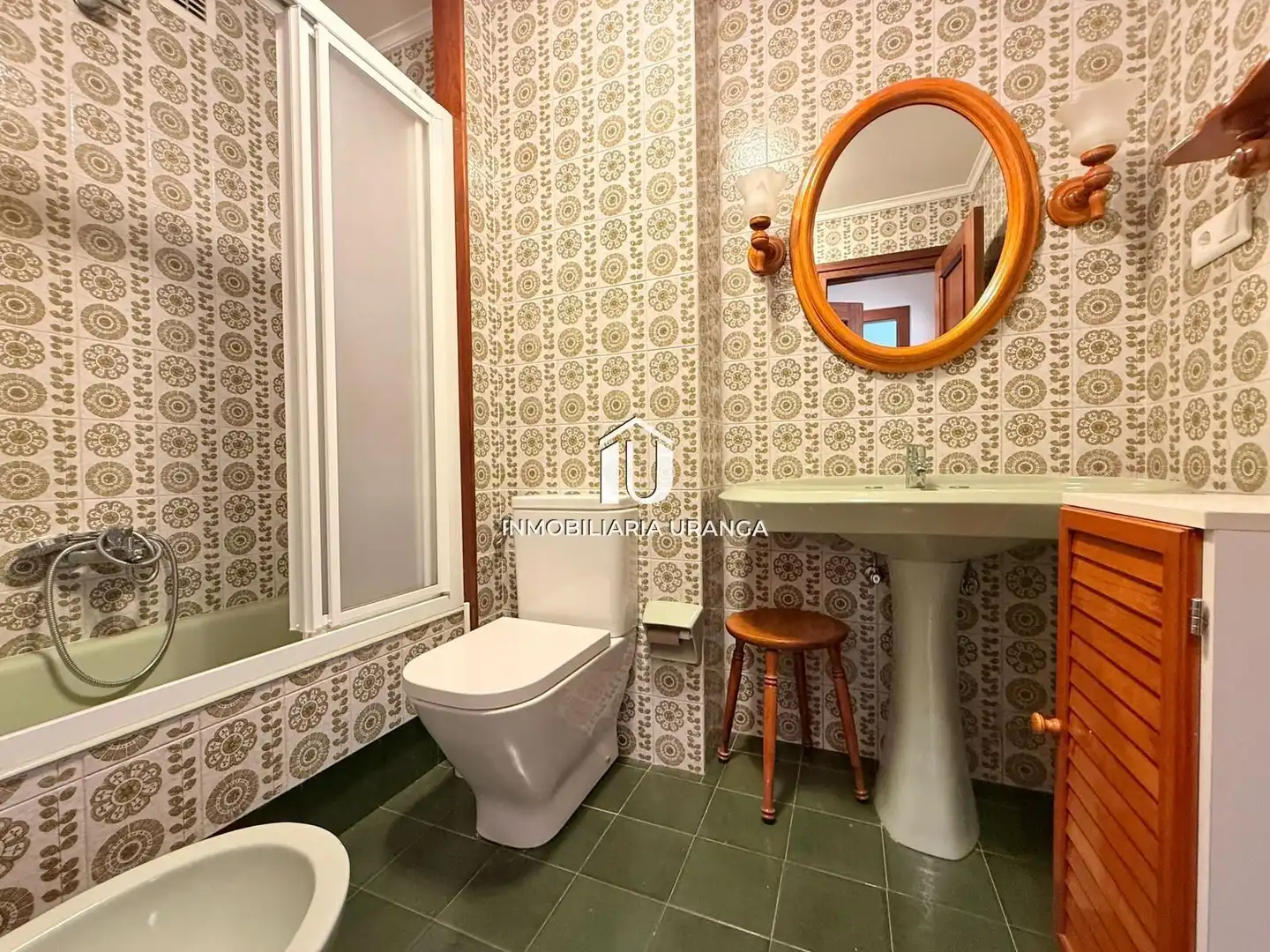 Badezimmer von Wohnung zum Verkauf in Laredo mit Heizung, Terrasse und Abstellraum
