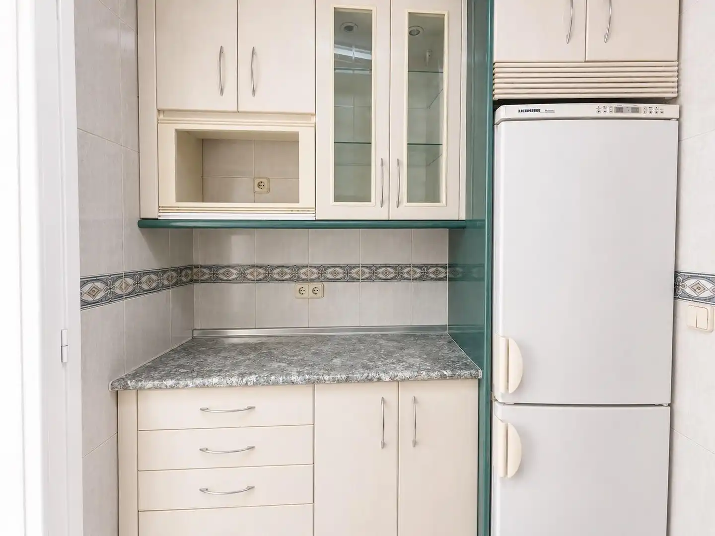 Küche von Wohnung zum Verkauf in Madrid mit Heizung, Parkett und Terrasse