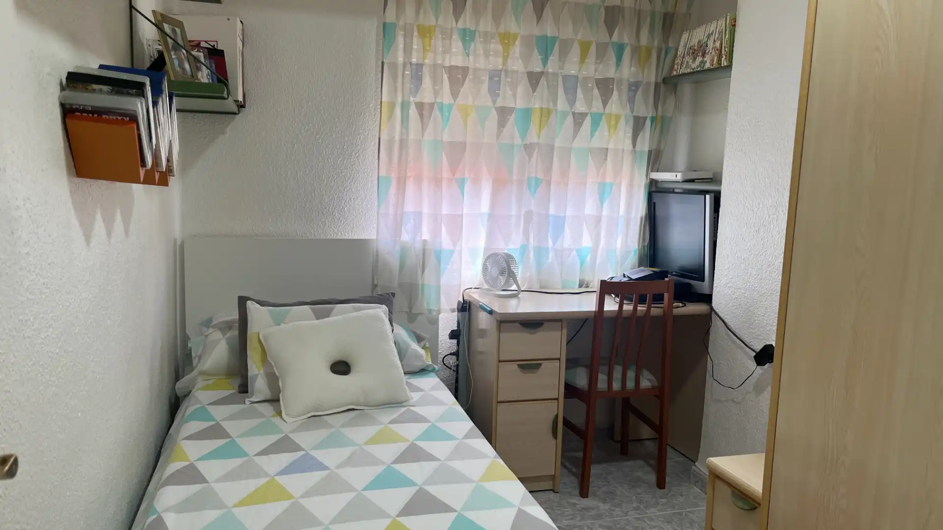 Bedroom of Flat for sale in Valencia  with Air Conditioner