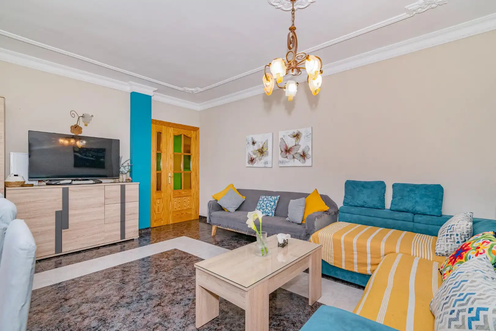 Sala d'estar de Casa o xalet en venda en Órgiva amb Aire condicionat, Calefacció i Jardí privat