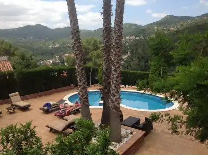 Villa avec jardin à vendre à Corbera de Llobregat
