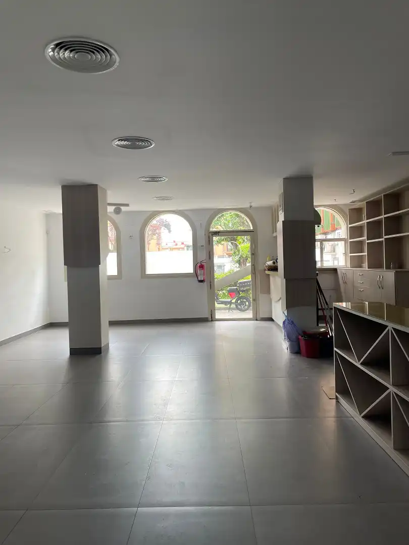 Local en venta en Plasencia con Terraza