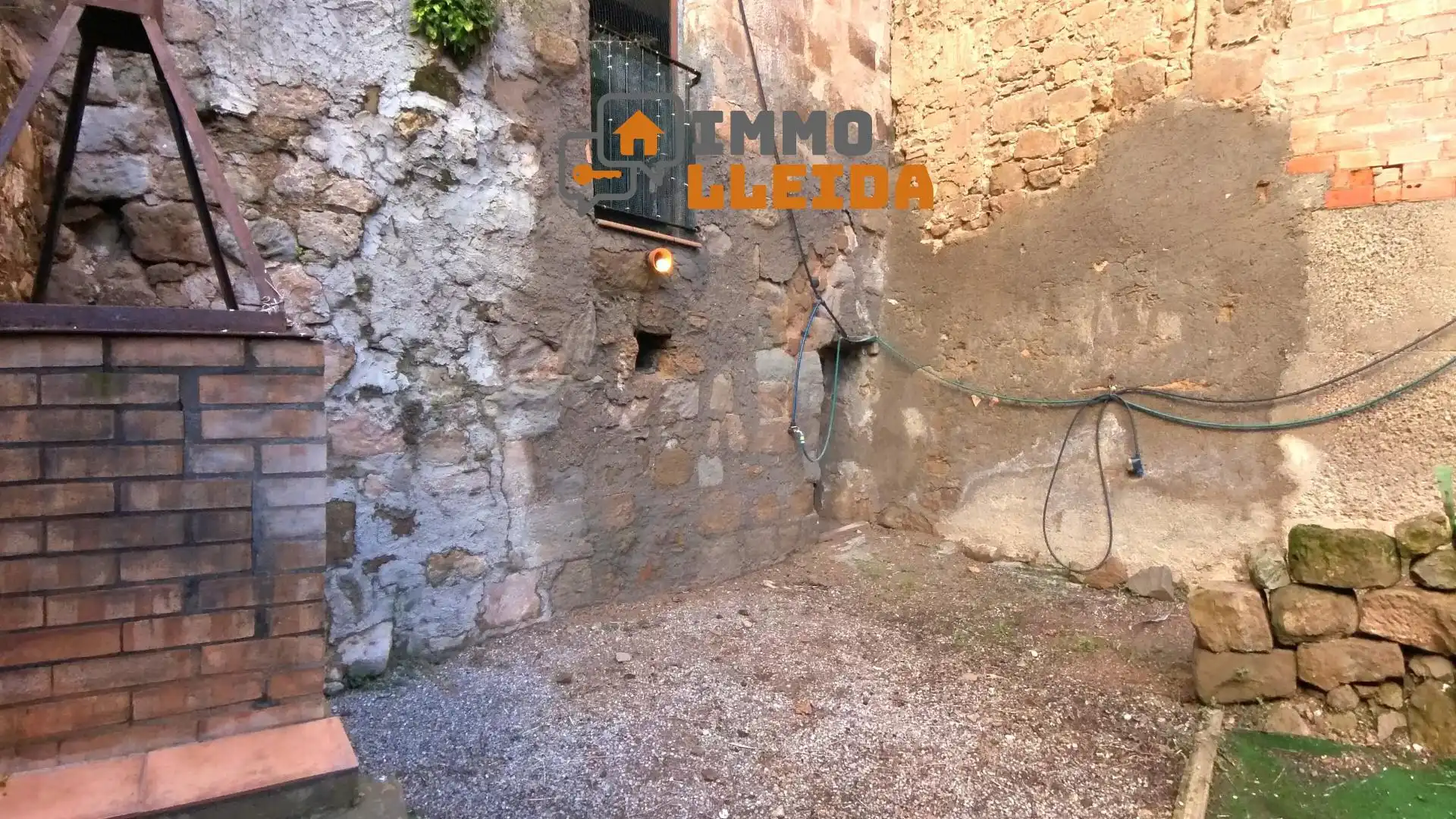 Casa adosada en venta en Ponts con Calefacción, Terraza y Balcón