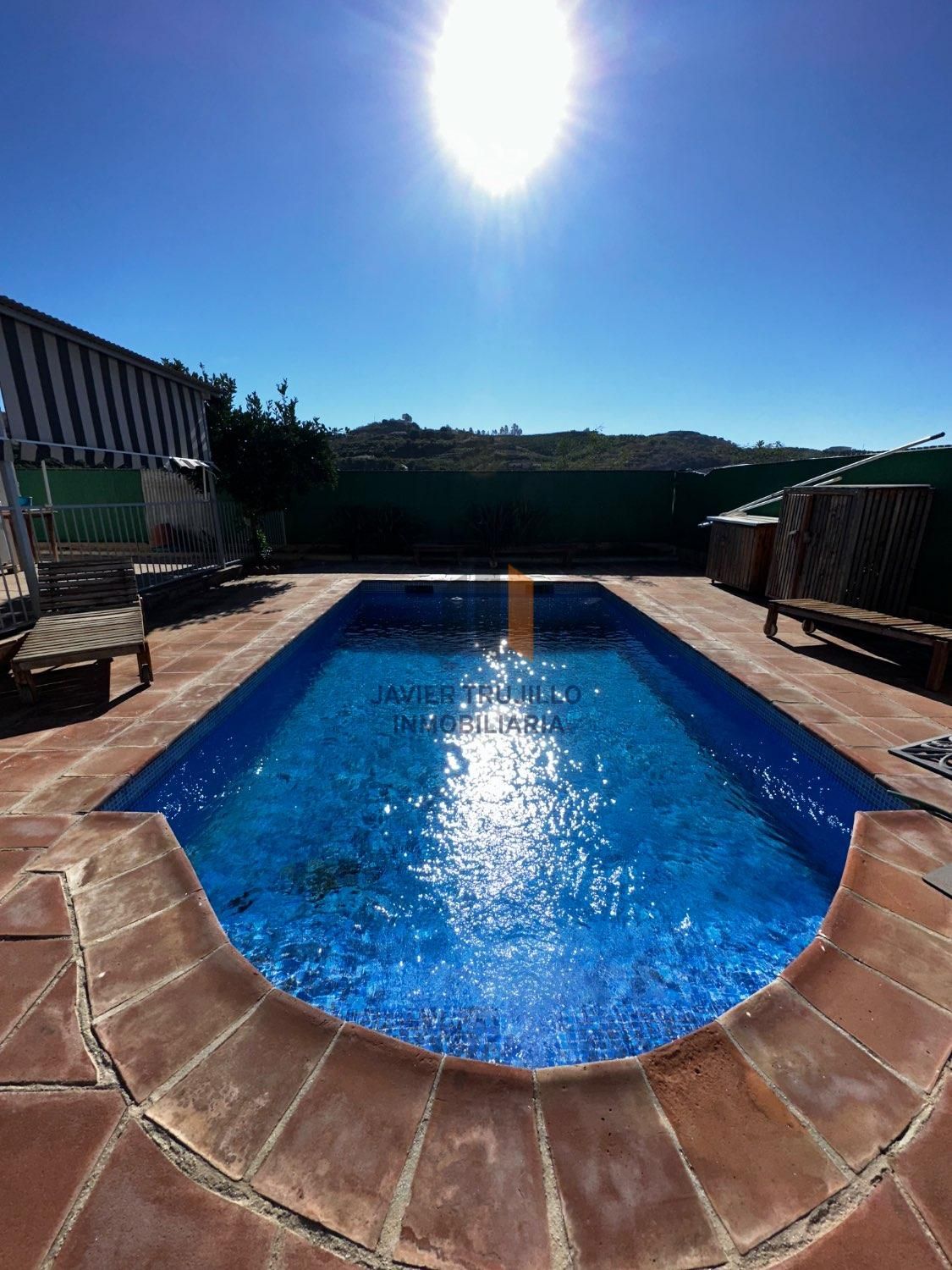 Piscina de Finca rústica en venta en Vélez-Málaga con Terraza, Trastero y Piscina