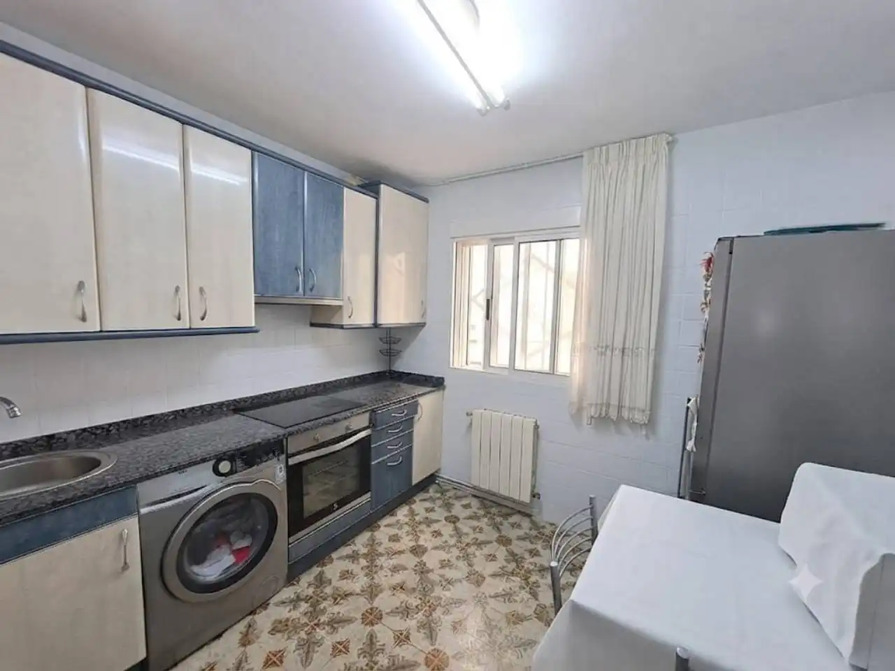 Cocina de Piso en venta en Burgos con Calefacción, Parquet y Terraza
