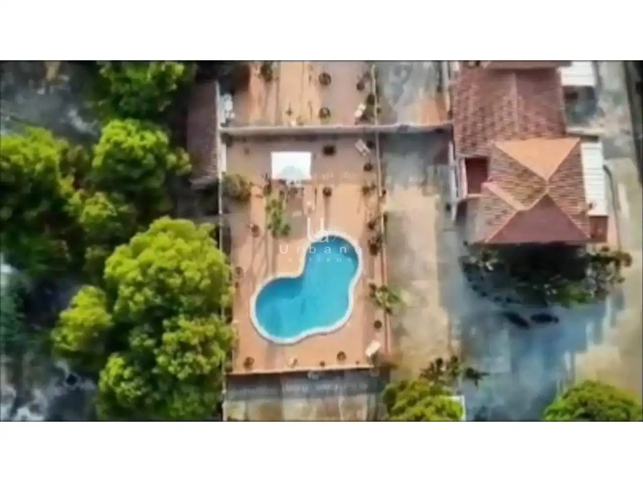 Chalet con piscina en venta en Calle ARQUITECTO ANTONI GAUDI, imagen 4