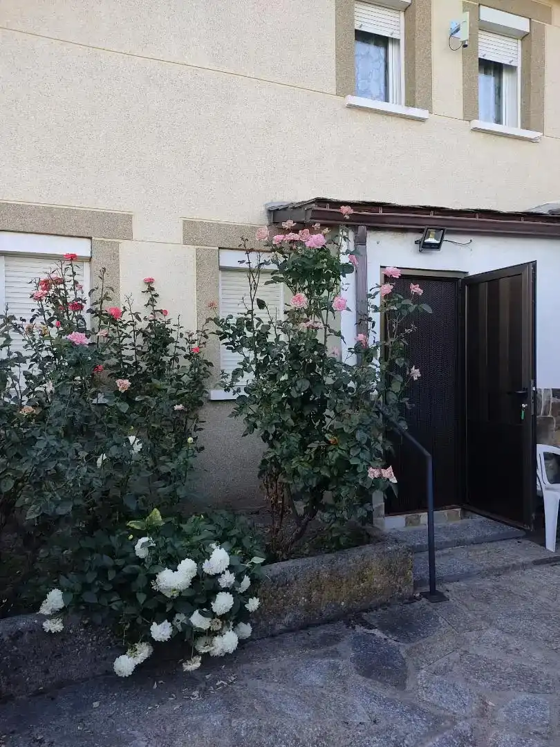 Jardín de Casa o chalet en venta en Muelas de los Caballeros con Trastero, Horno y Lavadora