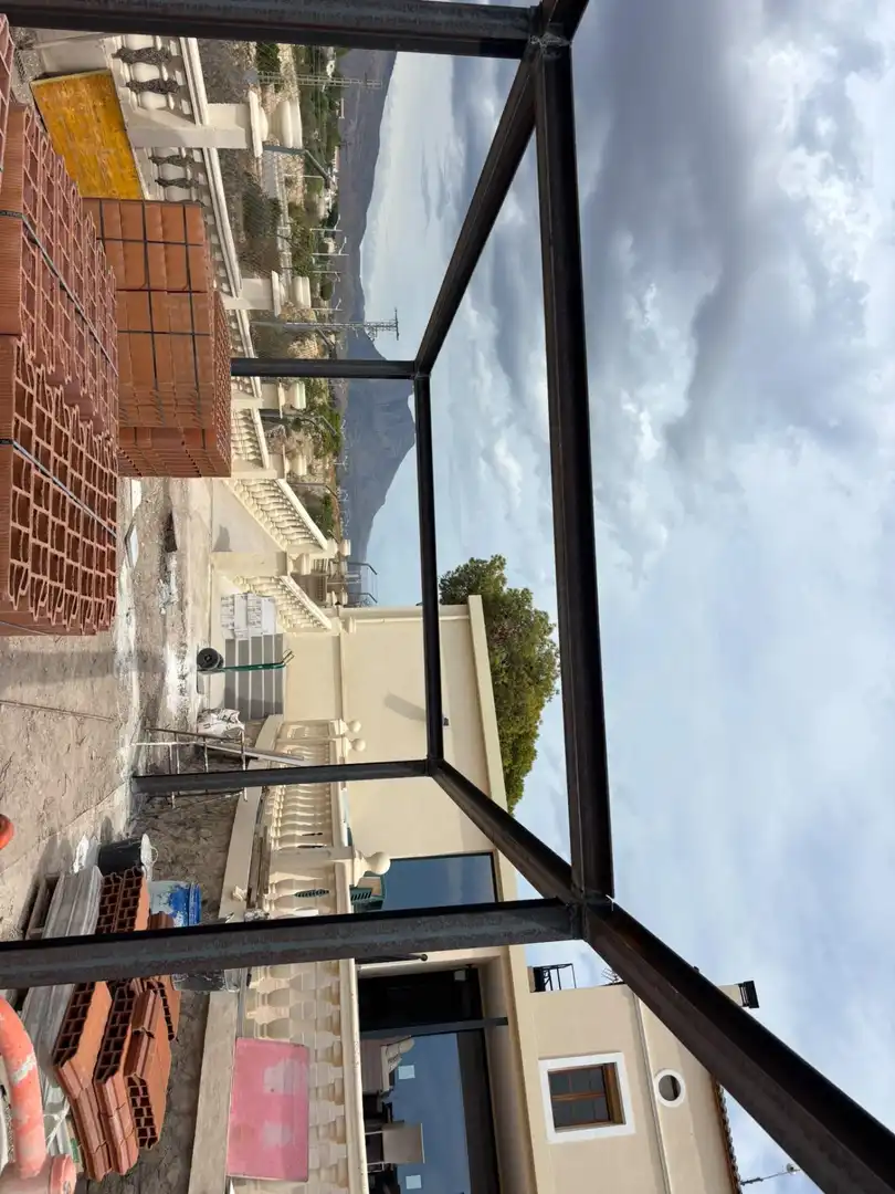 Bungalow with pool for sale in Escandinavia - Cautivador, imagen 7