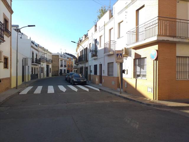 Casa adosada en Venta en Macarena Del Rio en La Puebla del Río