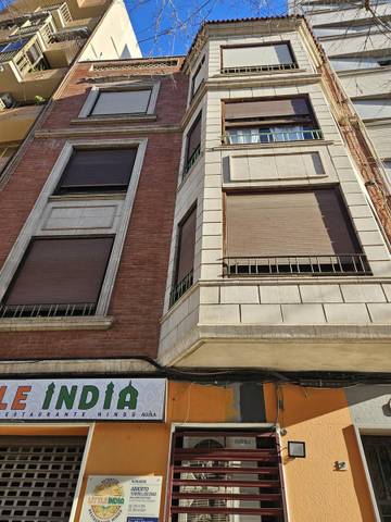 Piso en Alquiler en Doctor Clará, 2 en Parque Ribalta - Plaza de Toros