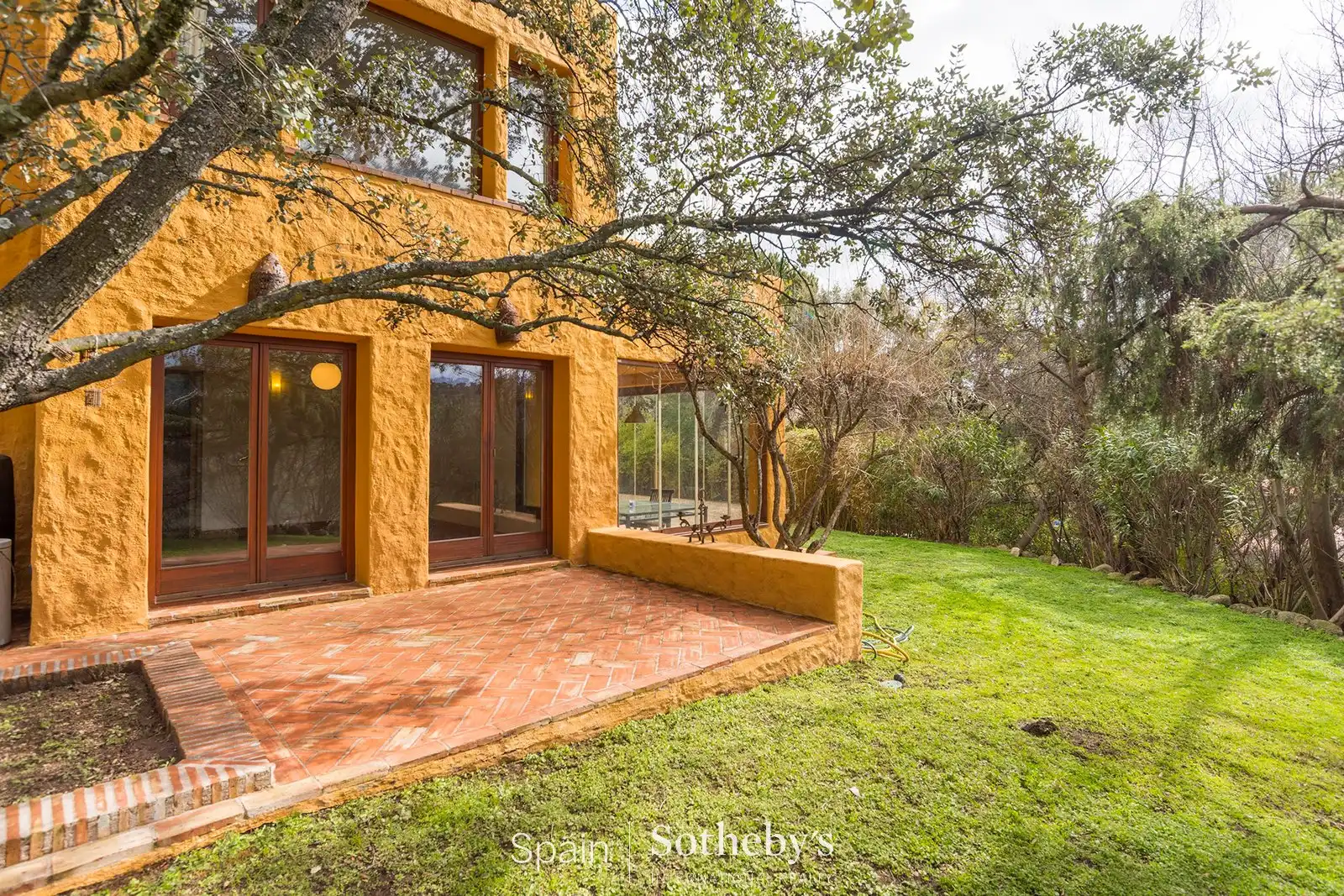 Jardí de Casa o xalet en venda en Las Rozas de Madrid amb Aire condicionat, Calefacció i Jardí privat