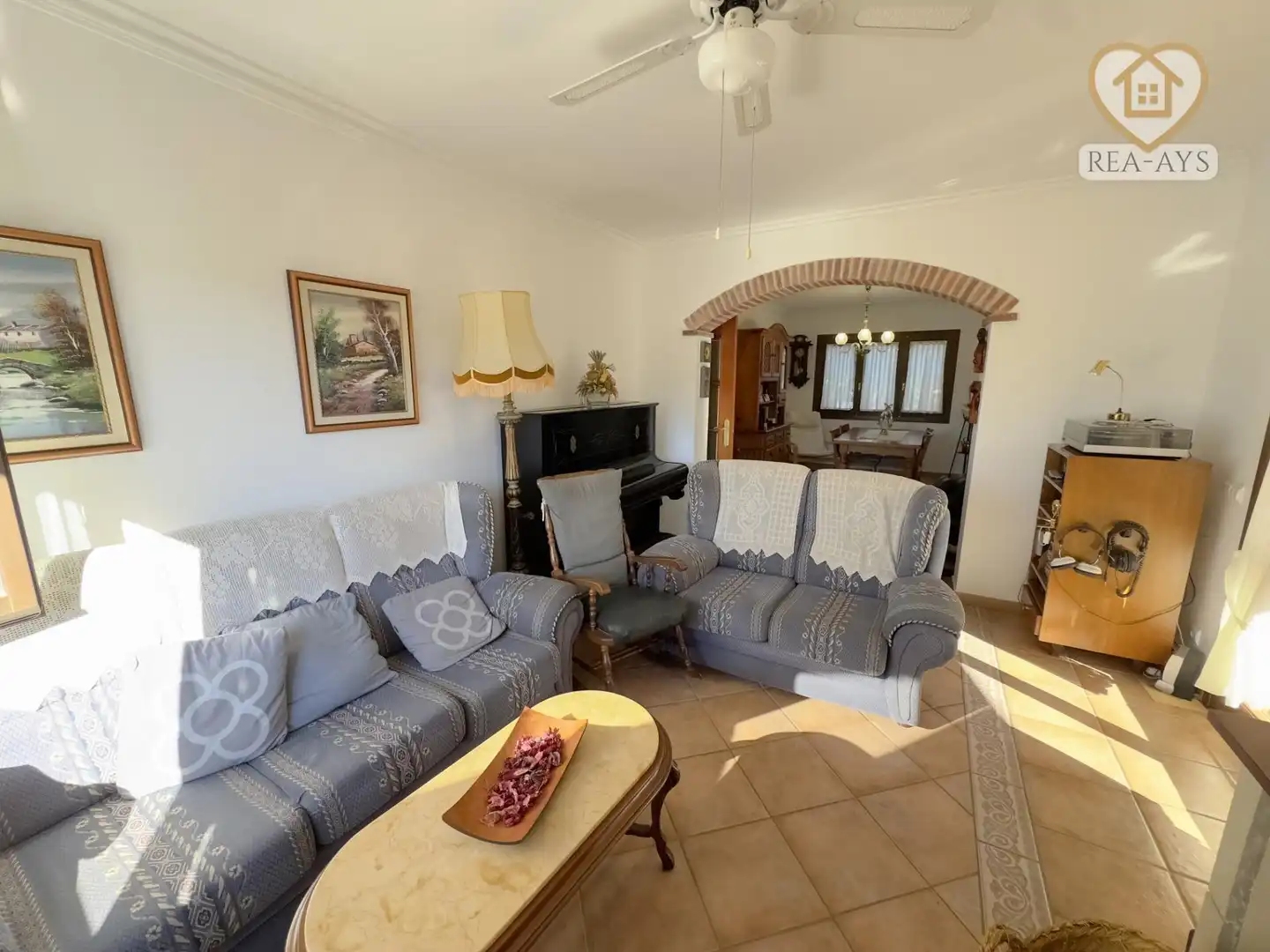 Sala de estar de Casa o chalet en venta en Albinyana con Jardín privado, Terraza y Amueblado