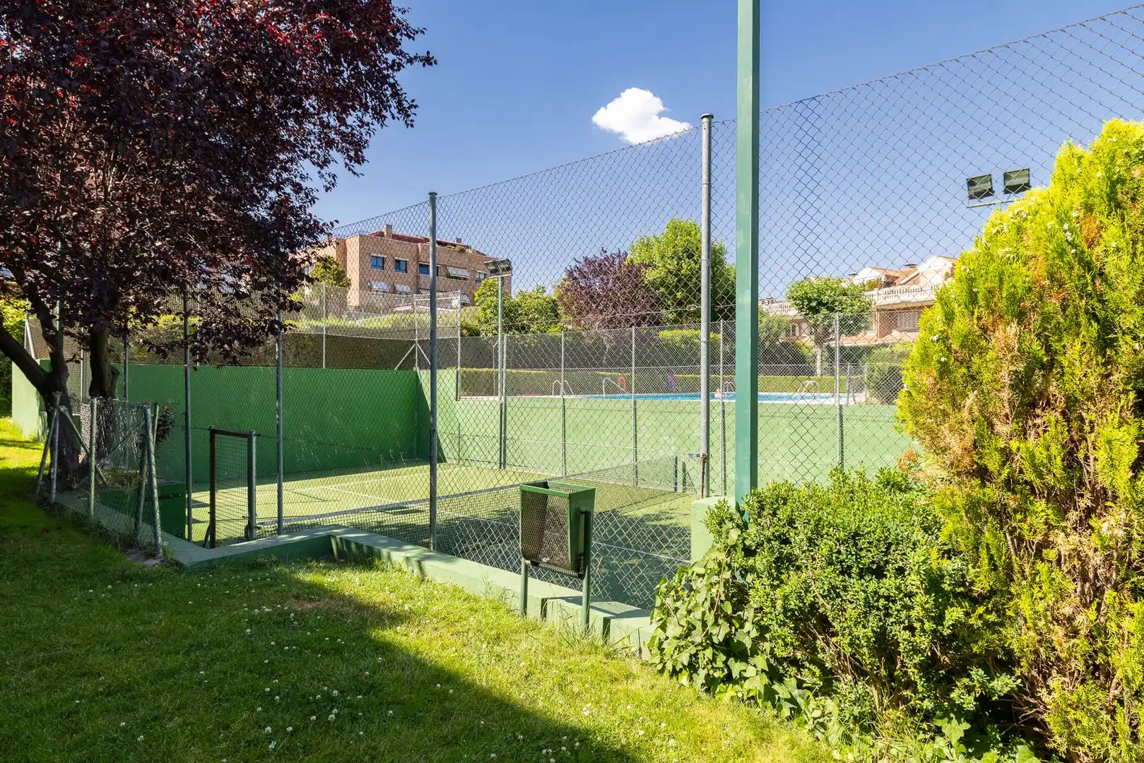 Jardín de Casa adosada en venta en Madrid con Aire acondicionado, Calefacción y Terraza