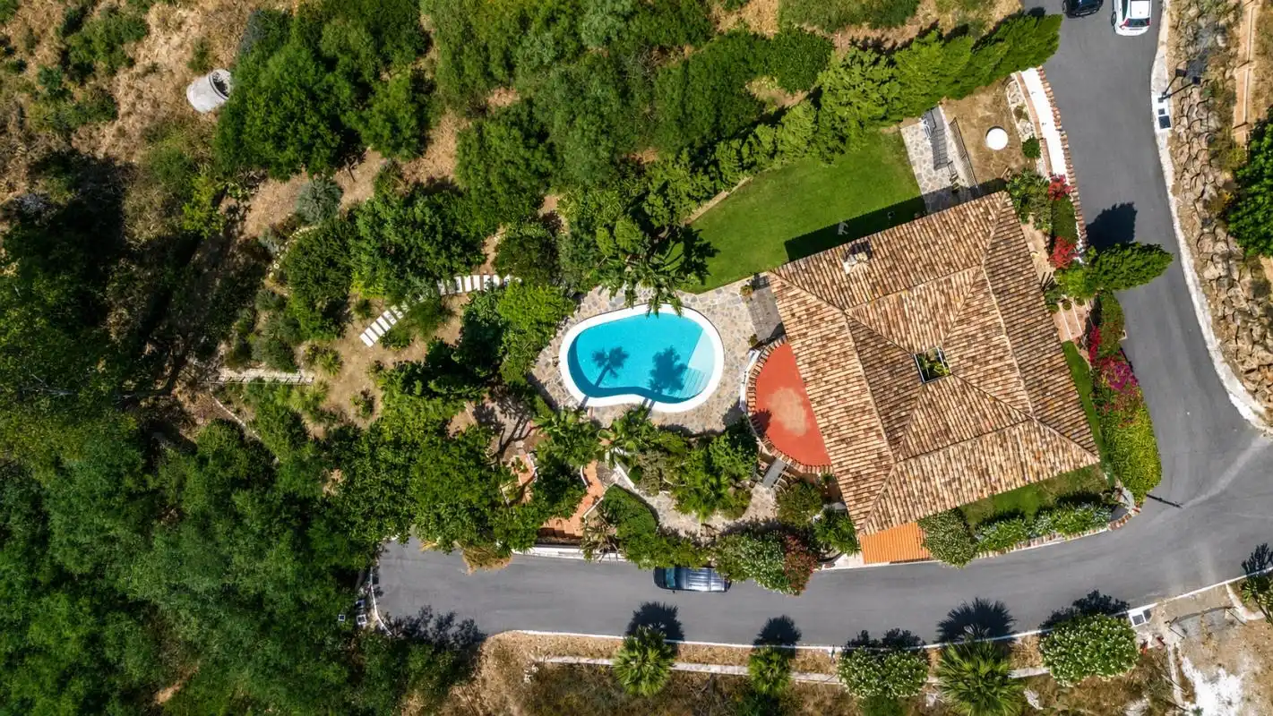 Piscina de Casa o xalet en venda en Benalmádena amb Aire condicionat, Calefacció i Jardí privat