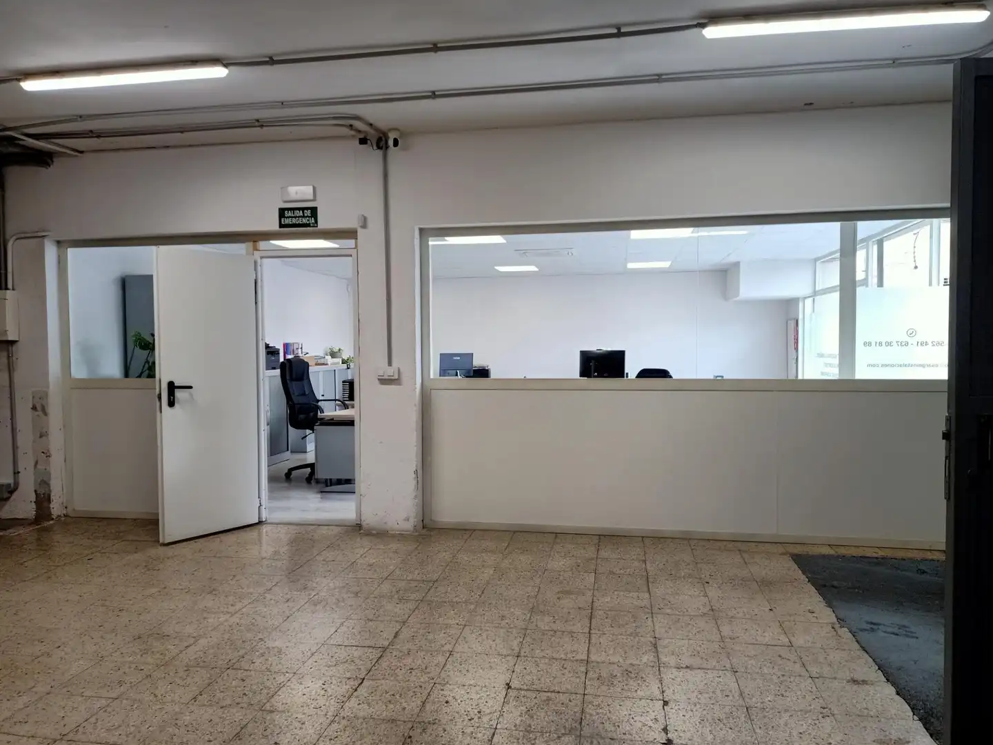 Local commercial à louer à Col.legis Nous, imagen 20