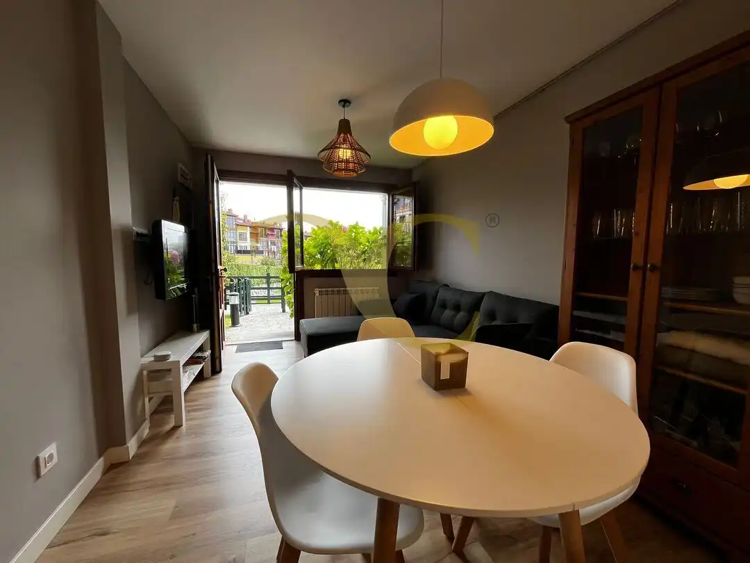 Sala d'estar de Pis en venda en Ribadedeva amb Calefacció, Jardí privat i Traster