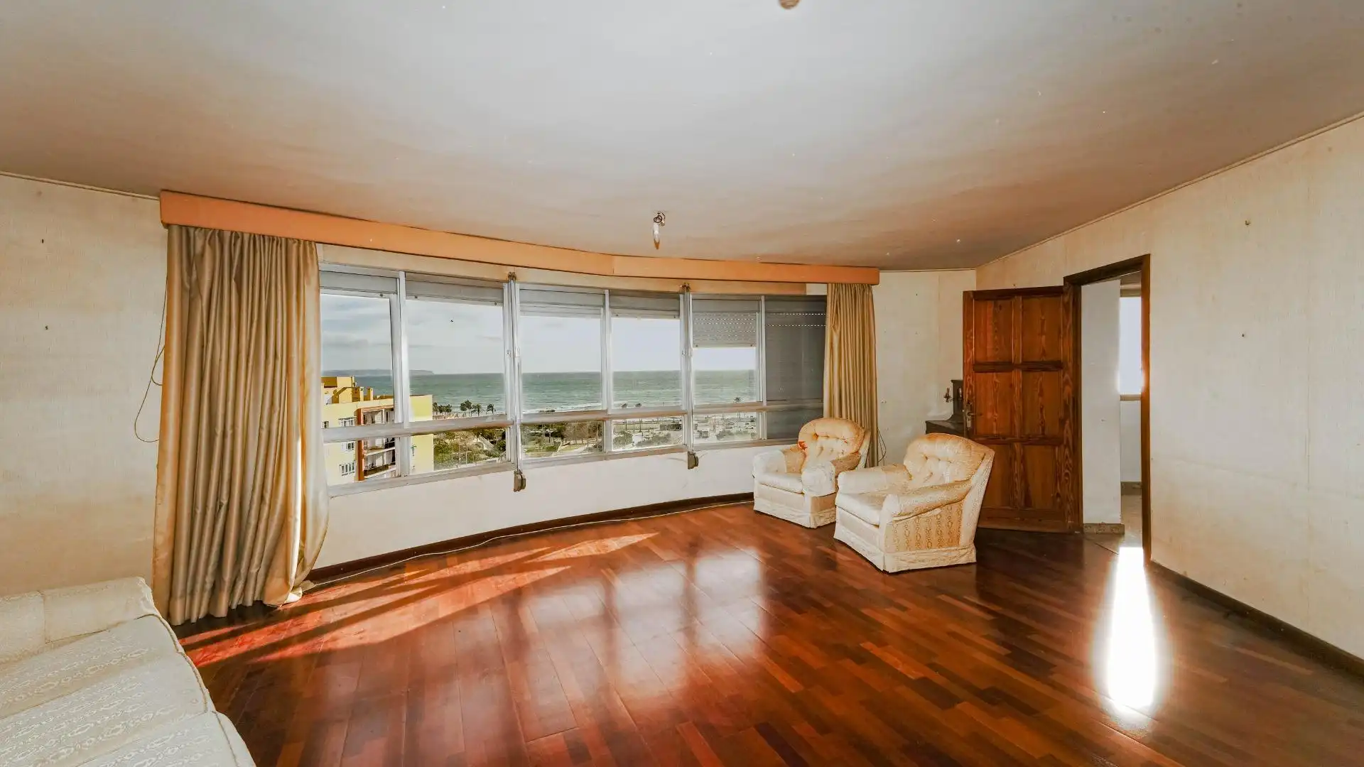 Wohnzimmer von Wohnung zum Verkauf in  Palma de Mallorca mit Parkett