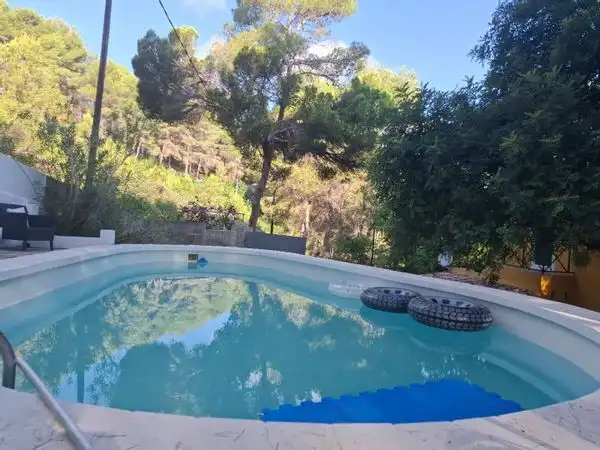 Villa con giardino in affitto a Urbanización Santa Marina 127