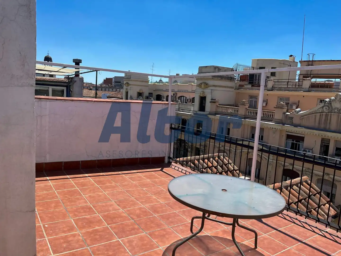 Terrassa de Dúplex de lloguer en Madrid amb Aire condicionat, Calefacció i Moblat