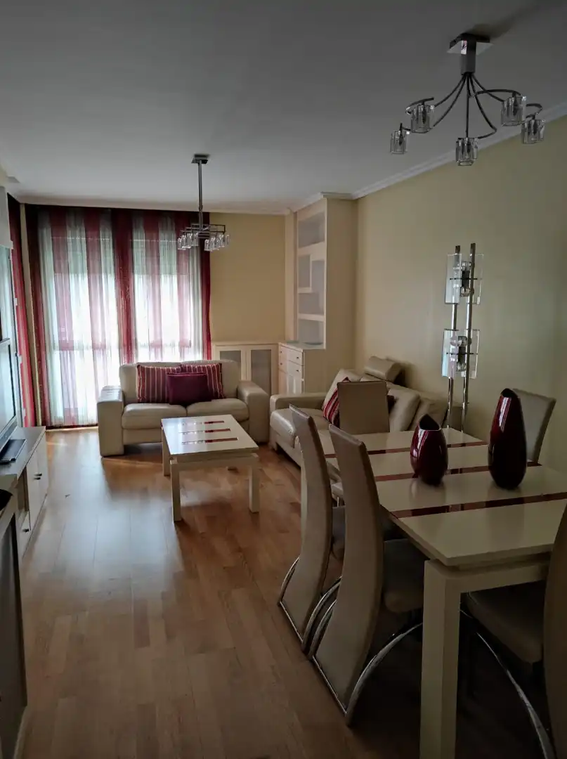 Sala d'estar de Pis de lloguer en Zaragoza amb Aire condicionat, Calefacció i Parquet