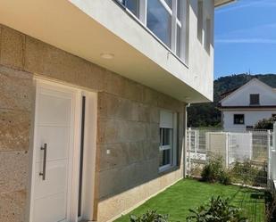 Exterior view of Single-family semi-detached for sale in Cangas   with Heating, Terrace and Storage room