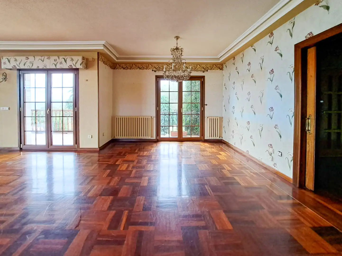 Dining room of Houses for sale in Castrillón  with Heating, Private garden and Parquet flooring