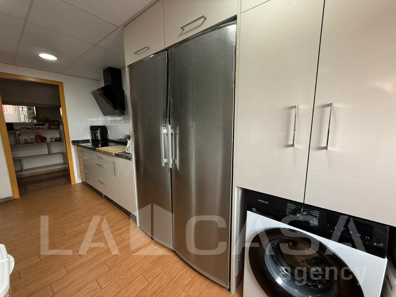 Küche von Wohnung zum Verkauf in Montequinto mit Terrasse und Schwimmbad