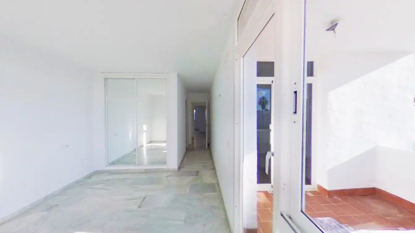 Piso en venta en Av España de Calahonda , Calahonda