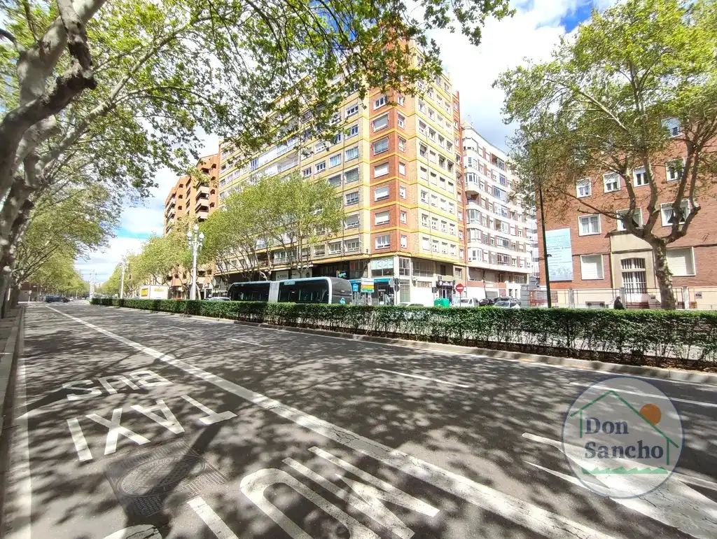 Vista exterior de Pis en venda en Valladolid amb Aire condicionat, Calefacció i Traster