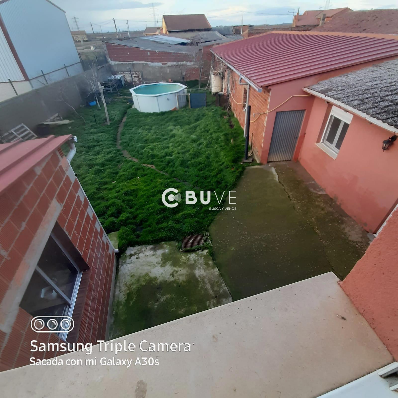 Jardí de Pis en venda en Laguna de Negrillos amb Calefacció, Terrassa i Traster