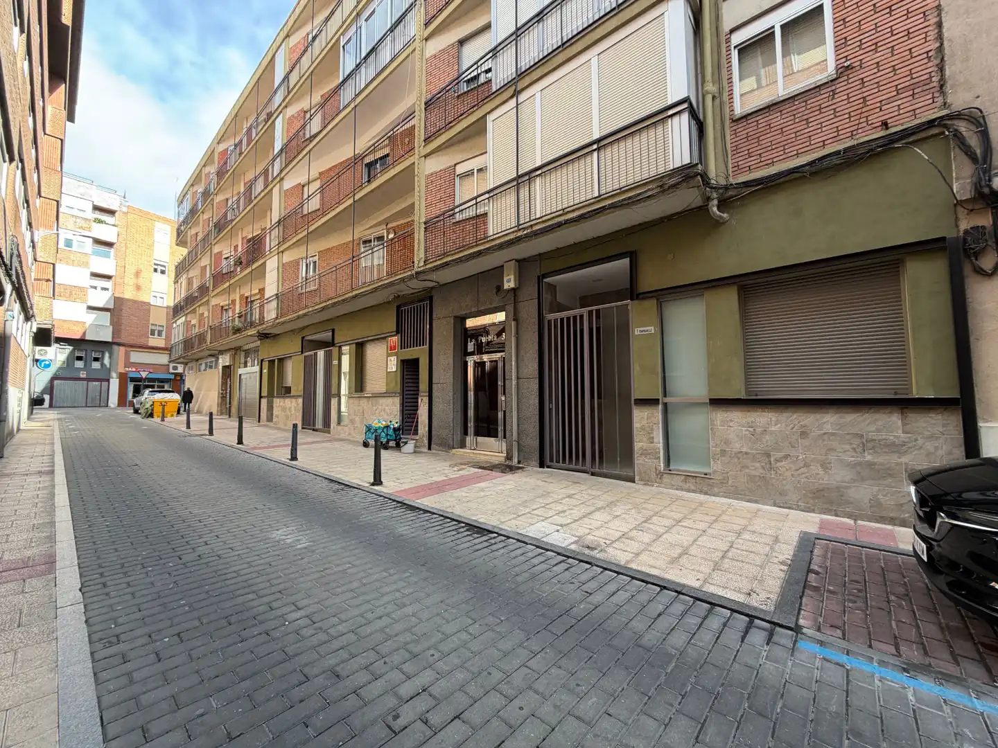 Vista exterior de Local en venta en Valladolid con Calefacción