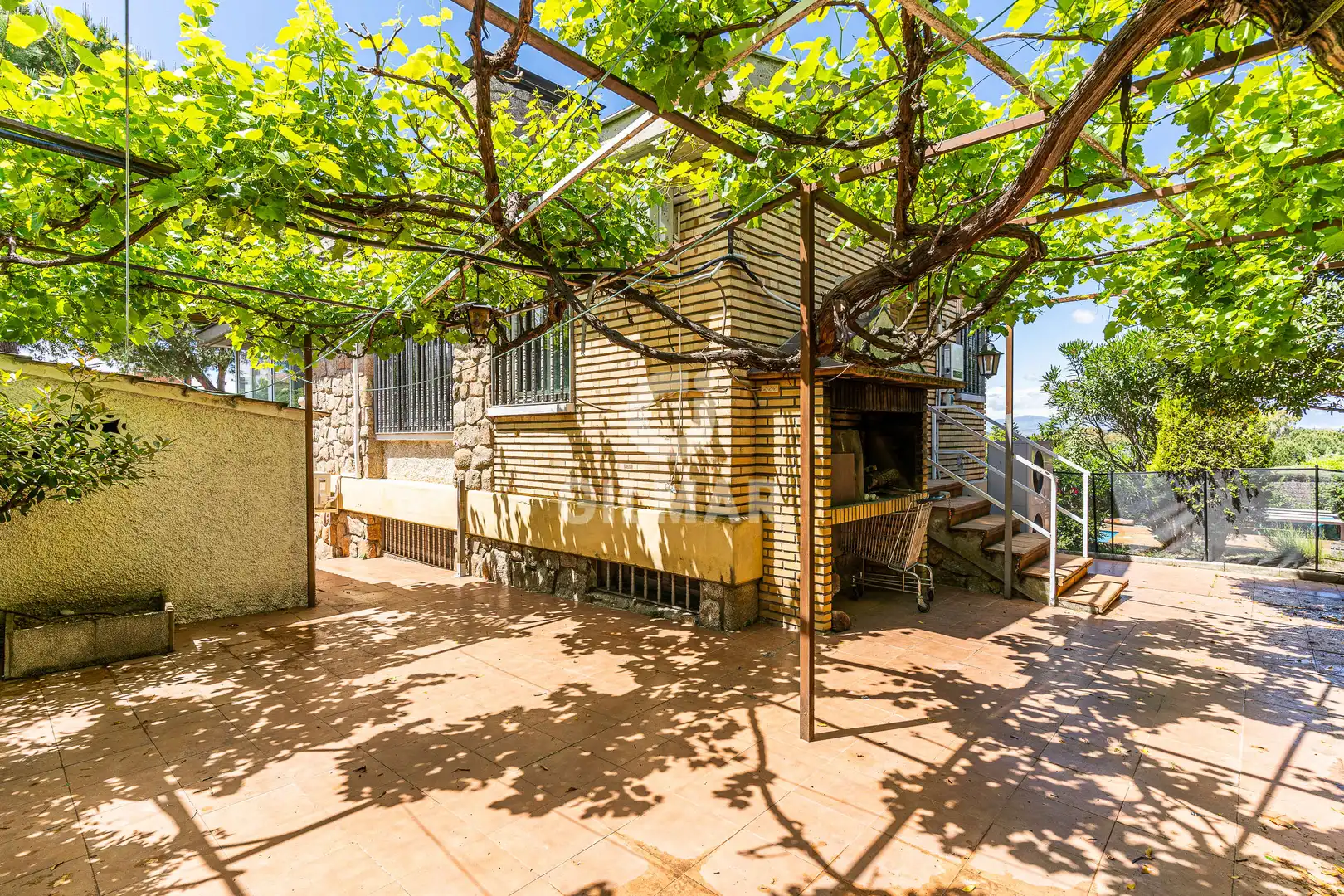 Vista exterior de Casa o chalet en venta en Boadilla del Monte con Calefacción, Jardín privado y Piscina