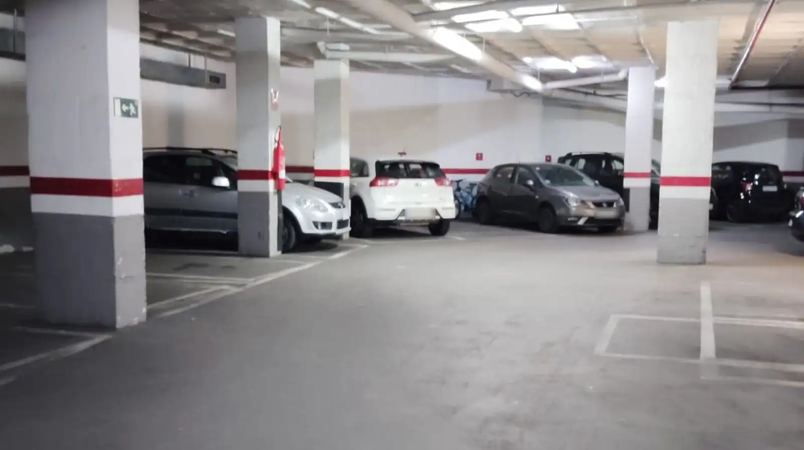 Parkplatz zur Miete in CALLE CARTAGENA 187, imagen 4