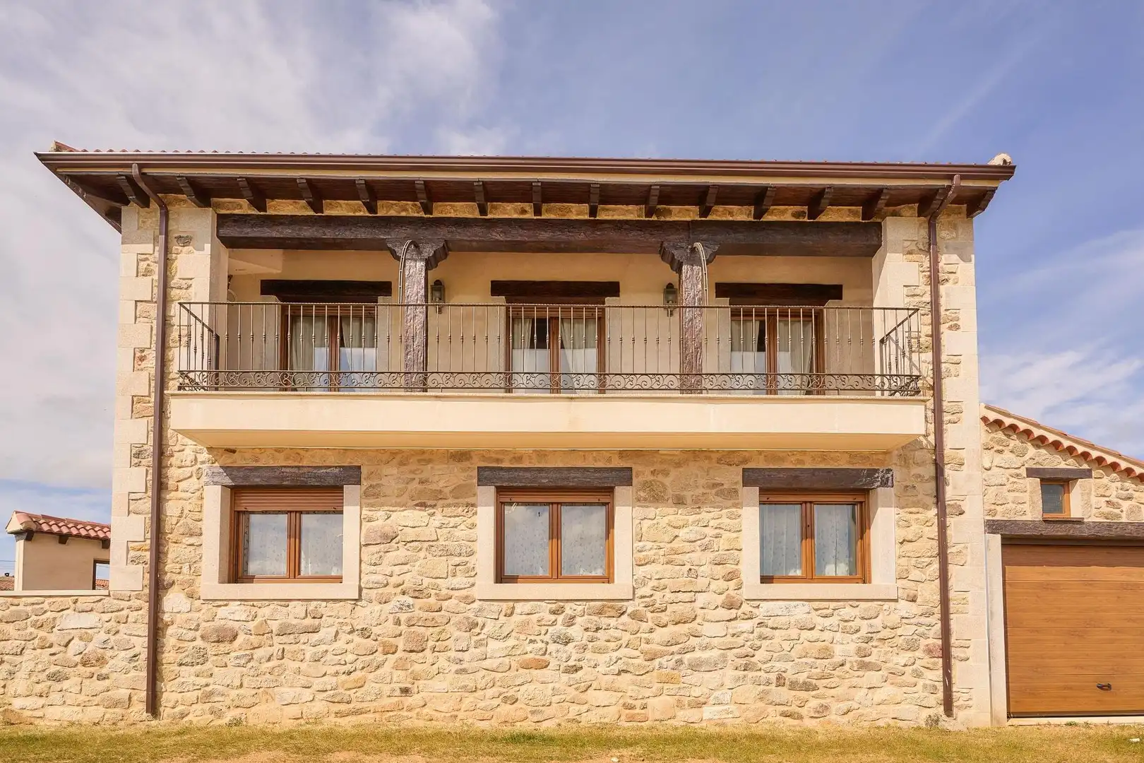 Exterior view of Houses for sale in Santiz  with Private garden, Terrace and Storage room