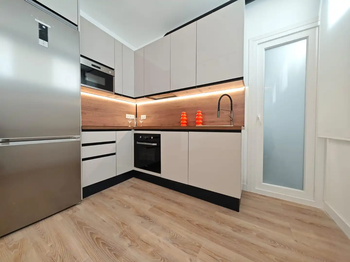 Cocina de Planta baja en venta en Madrid con Aire acondicionado y Calefacción