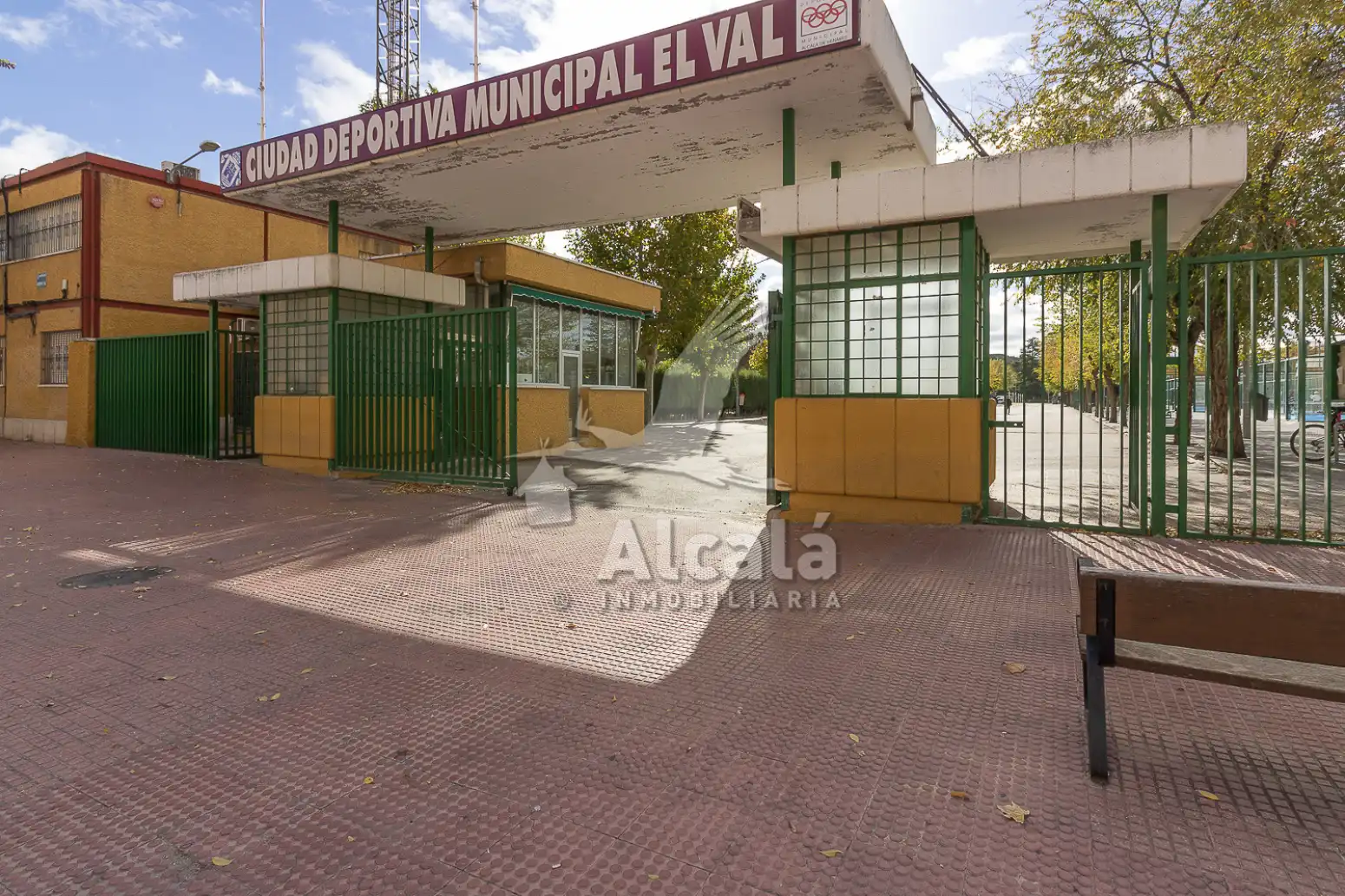 Parking of Flat for sale in Alcalá de Henares  with Heating