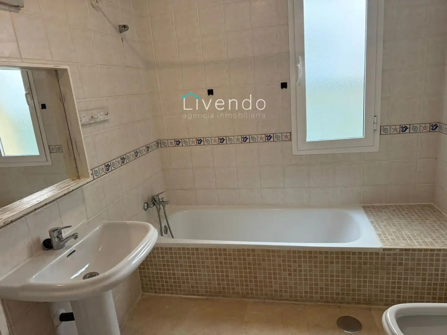 Bany de Pis en venda en San Fernando amb Terrassa, Traster i Piscina