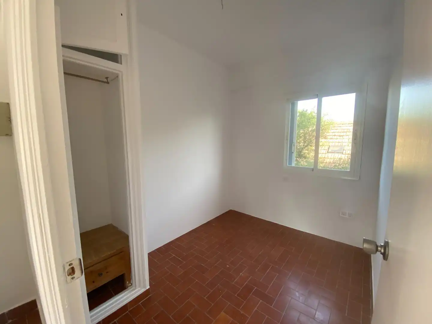 Habitación de Piso de alquiler en Paterna con Jardín privado, Terraza y Piscina comunitaria