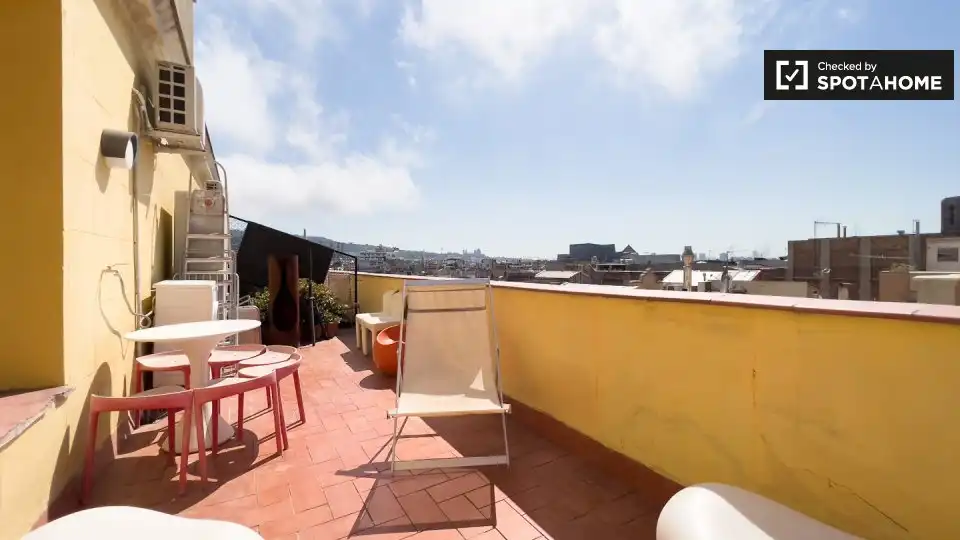 Piso con terraza en alquiler en Ciutat Vella, imagen 16