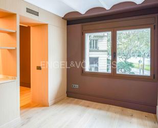 Dormitori de Apartament en venda en  Barcelona Capital amb Aire condicionat, Calefacció i Parquet