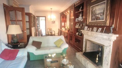 Foto 2 de Casa adosada en venda a Plaça Marconi, Martinica – Ateneu, Barcelona