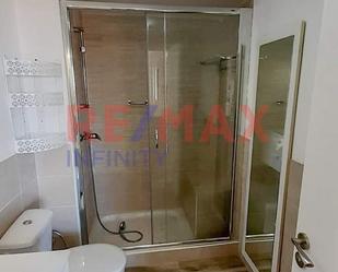 Bathroom of Flat to rent in Benalmádena  with Terrace