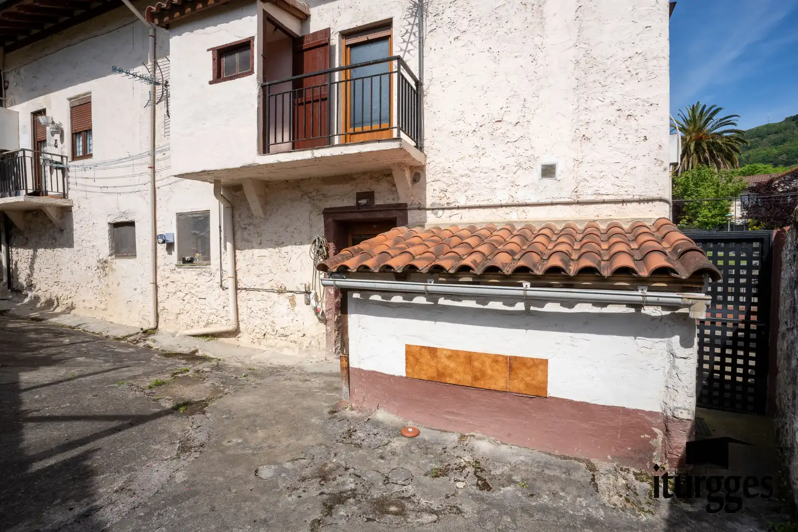 Vista exterior de Casa adosada en venta en Gernika-Lumo con Jardín privado, Amueblado y Horno