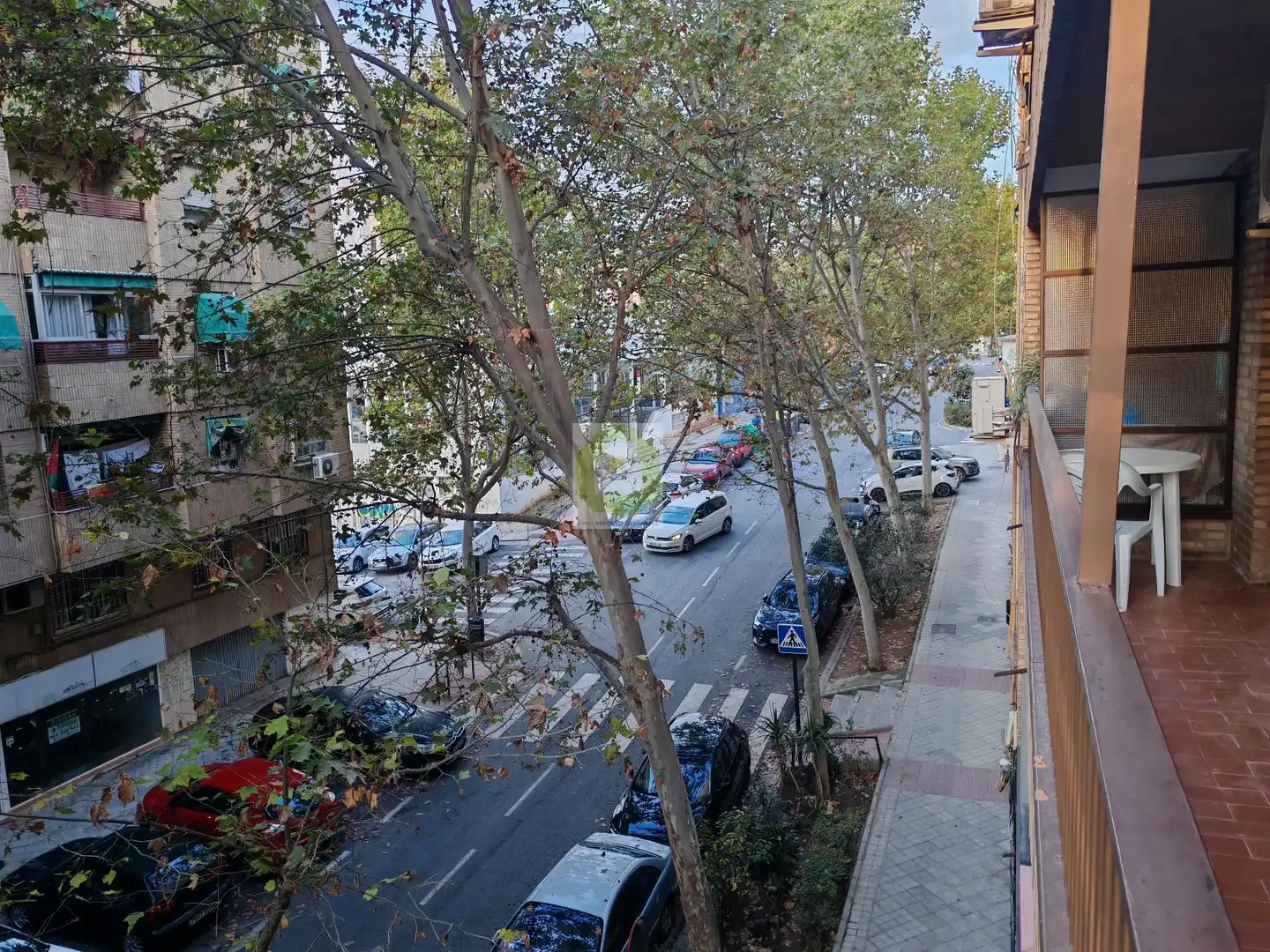 Vista exterior de Piso para compartir en Granada con Terraza y Amueblado