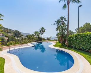 Piscina de Dúplex de lloguer en Altea amb Aire condicionat, Terrassa i Balcó