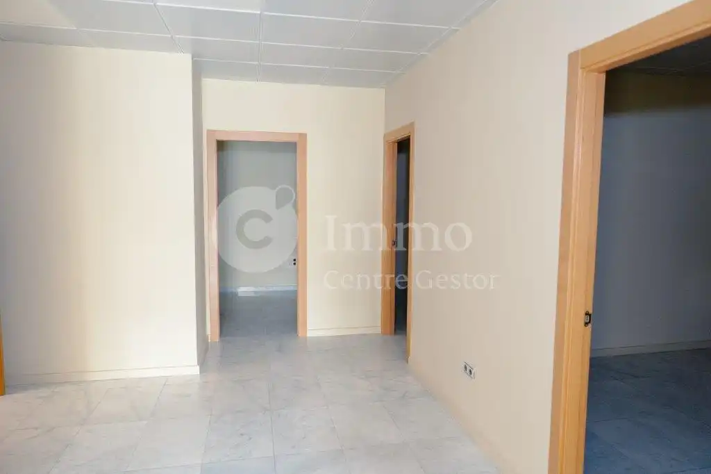 Büro zur Miete in Lleida mit Klimaanlage und Heizung