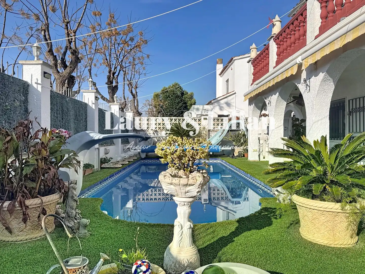 Vista exterior de Casa o chalet en venta en Empuriabrava con Aire acondicionado, Calefacción y Terraza