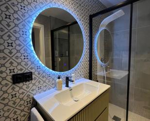 Bathroom of Apartment to rent in Málaga Capital  with Air Conditioner, Heating and Furnished